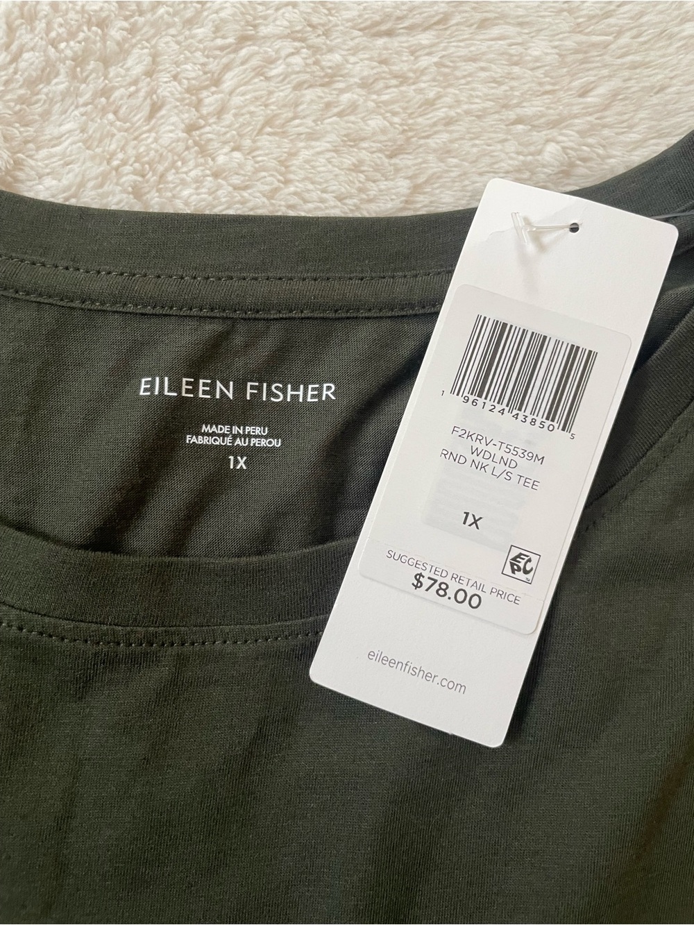 Eileen Fisher Organic Cotton Round Neck Long Sleeve Tee in Woodland Size 1X - Picture 3 of 6